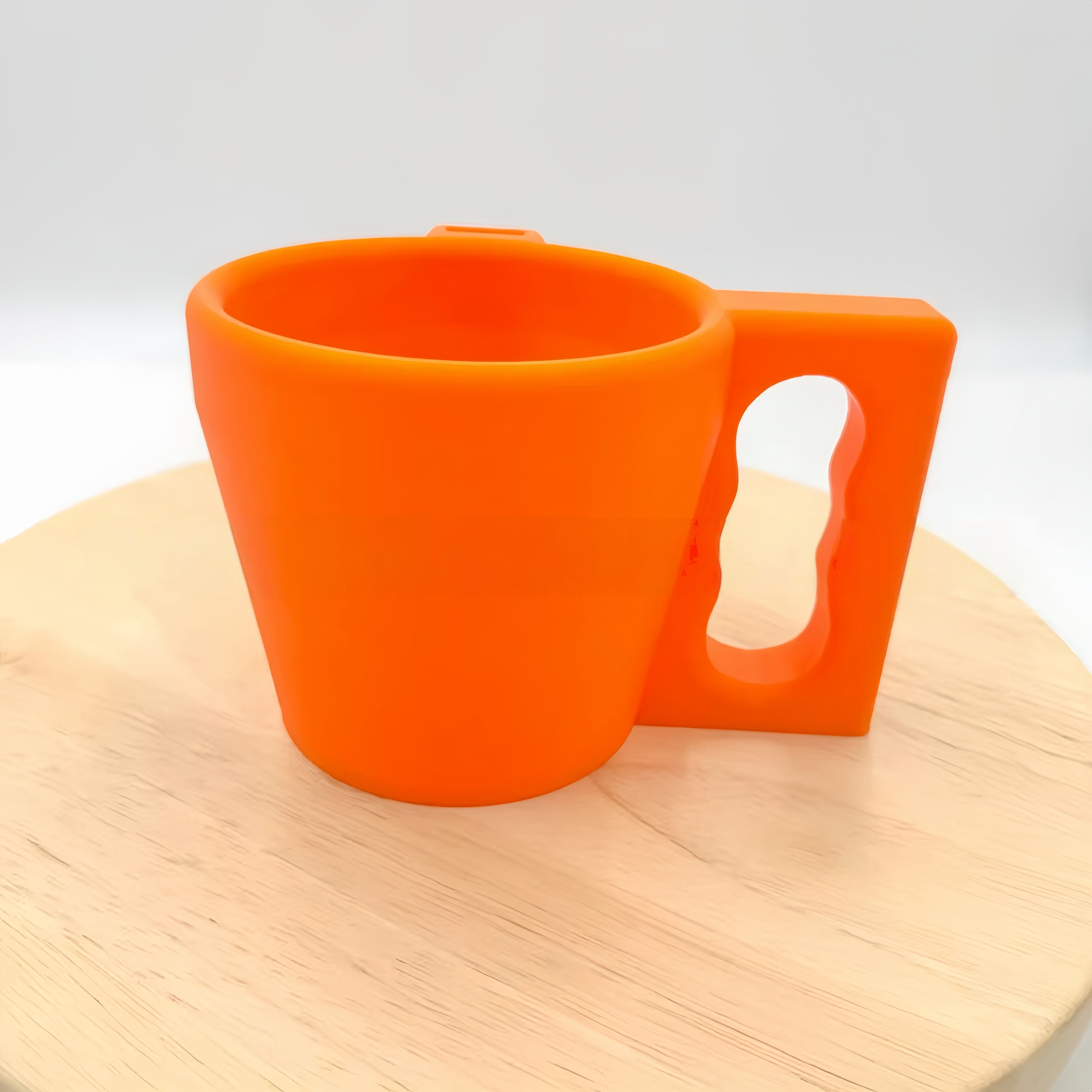 3D Printed Heat-Insulated Holder for Ice Cream Pints and Ice Pops